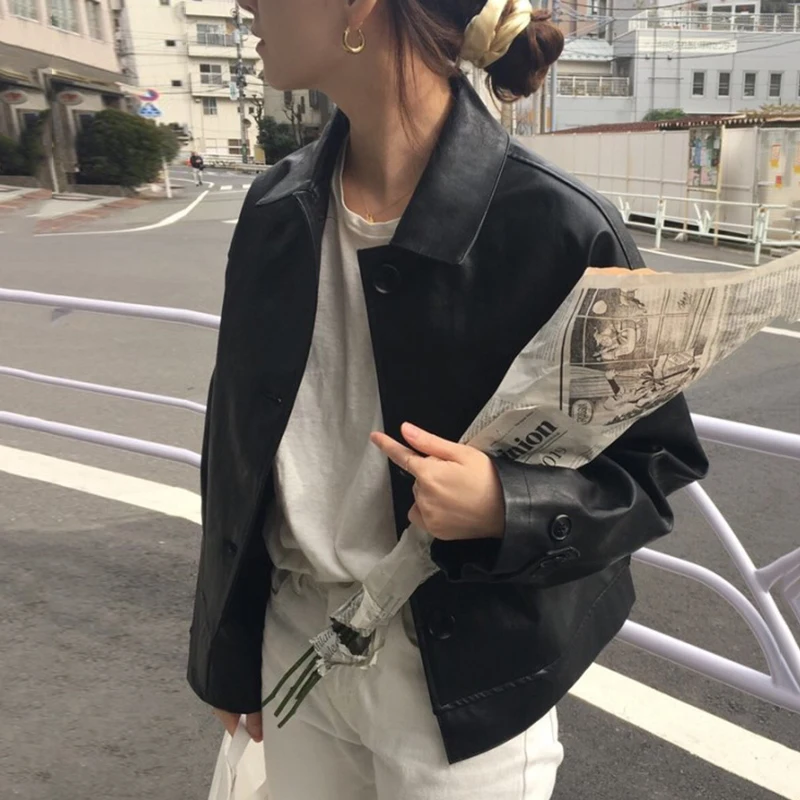 

ZCSMLL Retro Lapel Single Breasted Loose Casual Long Sleeved Motorcycle Clothes Leather Short Coat Women's Korea 2022 Autumn