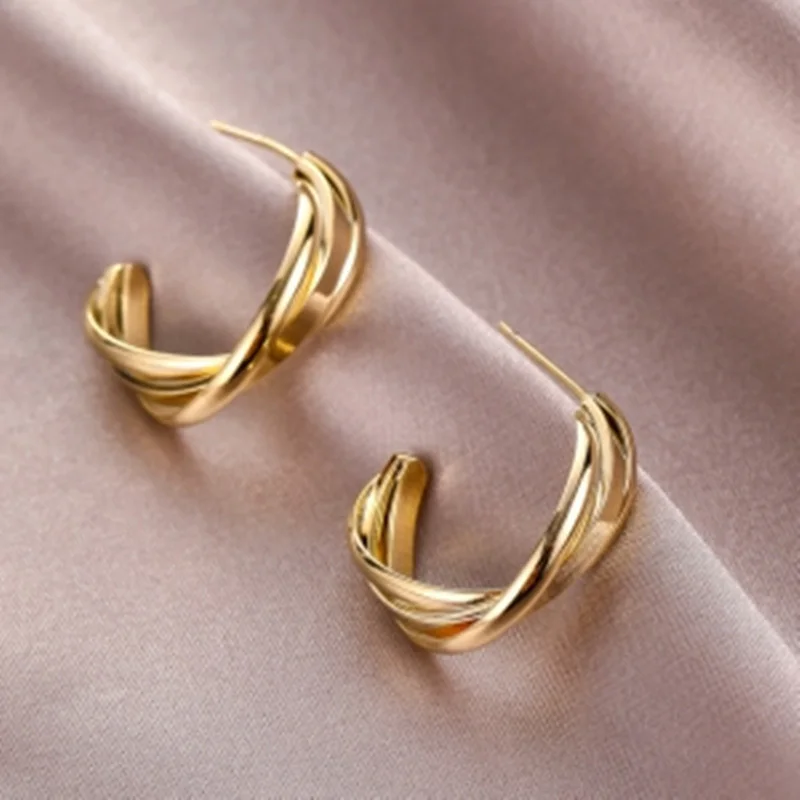 

New Exaggerated Glossy Twist Knotted C-shaped Earrings Personality Round Lady Earrings Party Birthday Gift Charm Jewelry