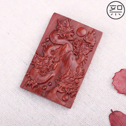 Exquisite small leaf rosewood Yulong Guanyin pendant