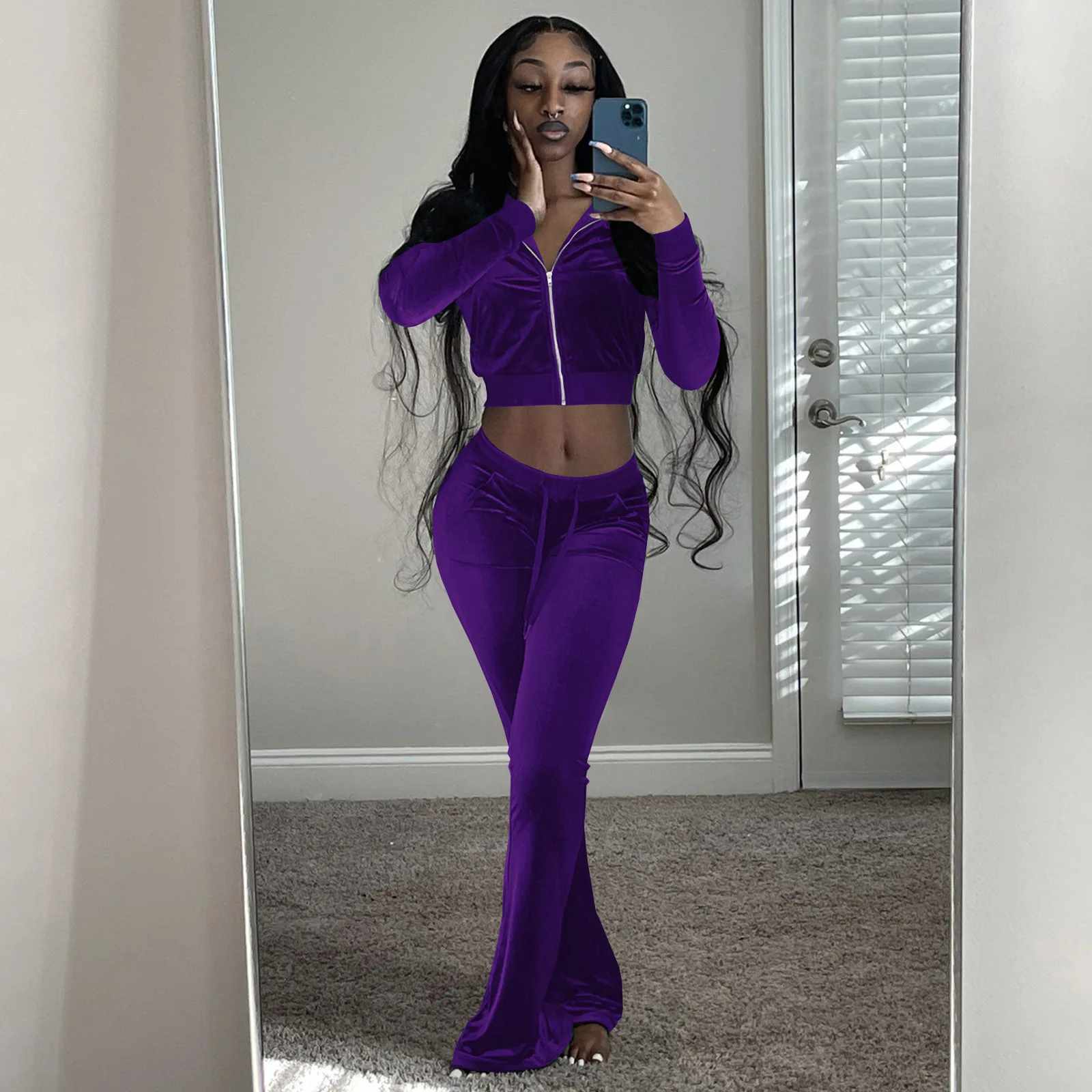 Рисунок 5 - Женский спортивный костюм