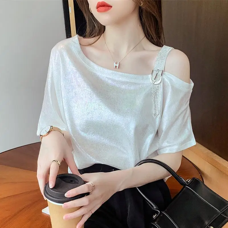 Женская футболка с открытыми плечами красная Сетчатая косым плечом и коротким