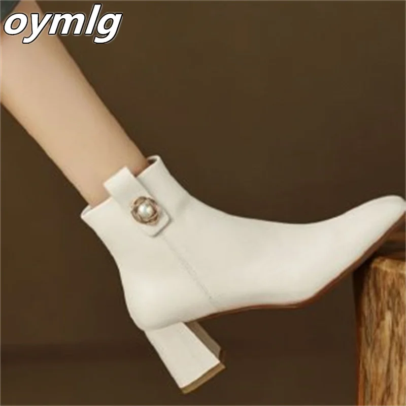 Retro riding boots women's2022autumn and winter new thick heel temperament high-heeled single boots square toe beige short boots