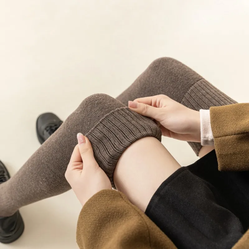 Winter Womens Thigh High Socks Cotton Striped Over The Knee Socks Knit Warm Tall Performance Pantyhose 60CM EU 35-41 US 5-8