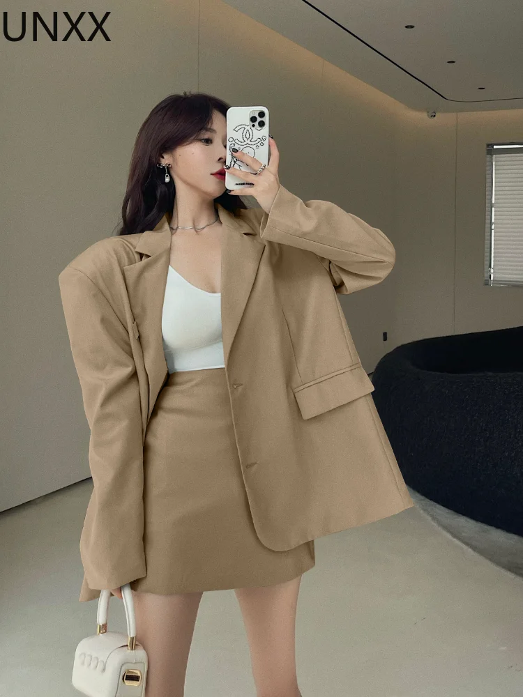 

Женский костюм UNXX из двух предметов, однотонный пиджак и плиссированная юбка с высокой талией в стиле ретро, весна-осень 2023