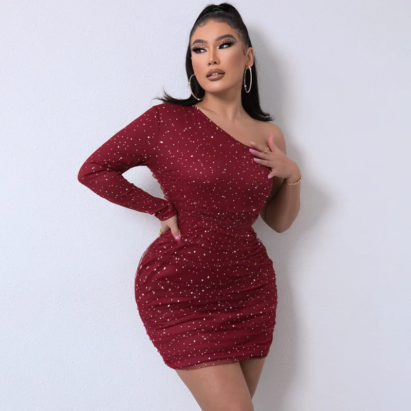 

Новая женская сексуальная юбка на одно плечо с диагональным воротником