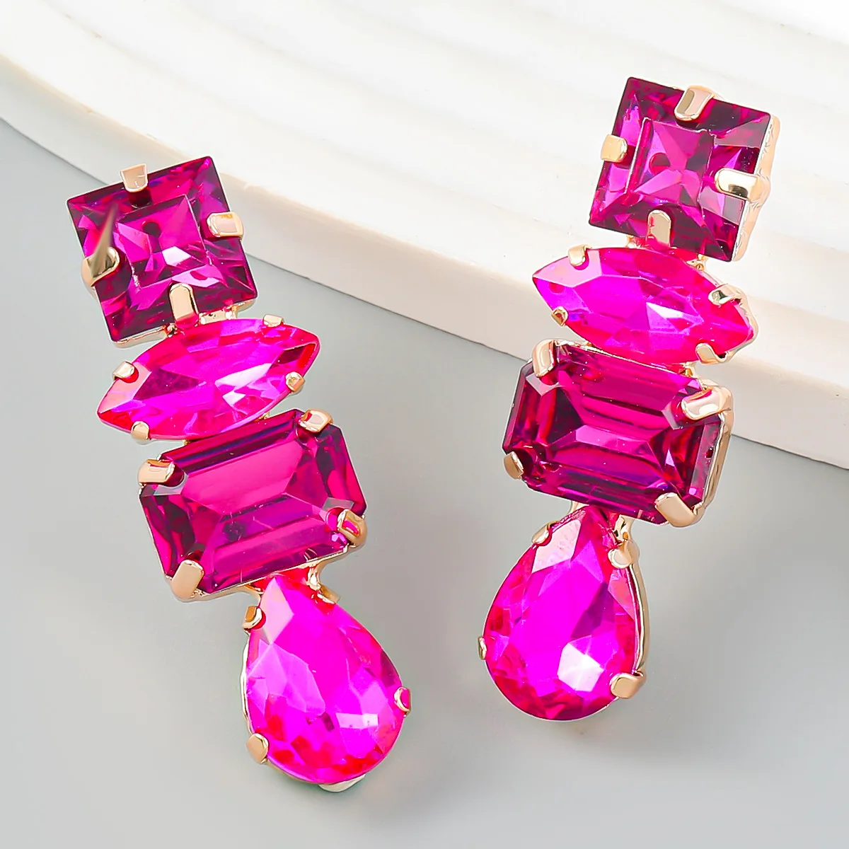 

Popular Fuchsia Rainbow Statement Shiny Crystals Zircons Long Stud Women Earrings Fashion Jewelry