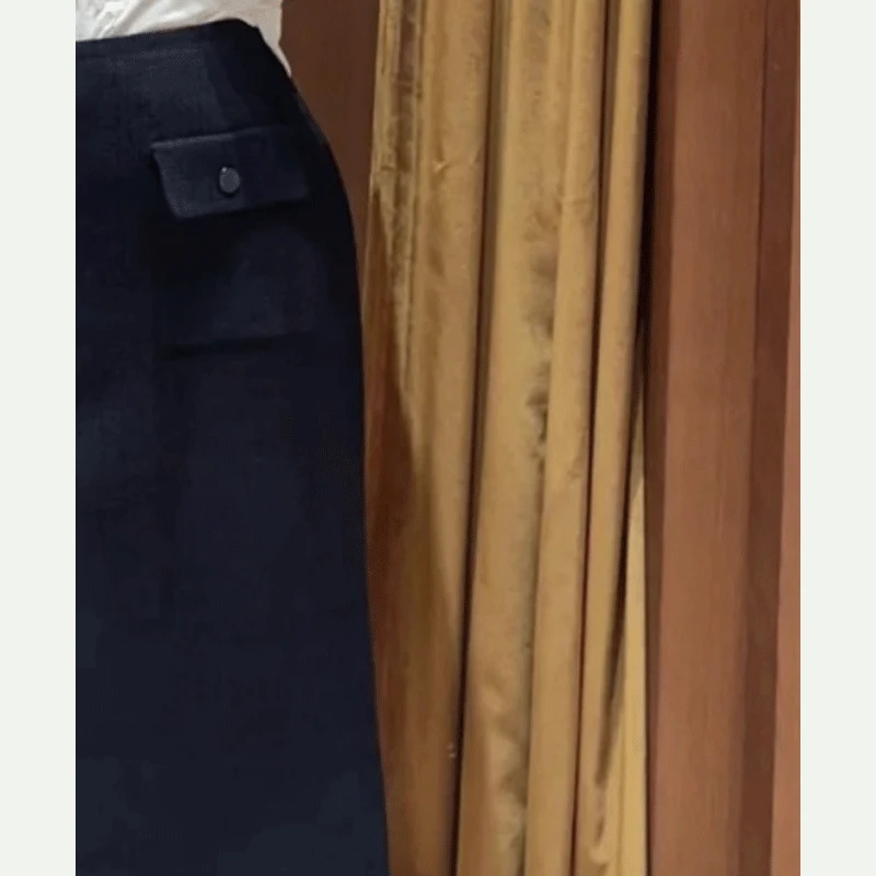 

2023 Autumn and Winter New Tweed Slanted Placket Slit Skirt Women