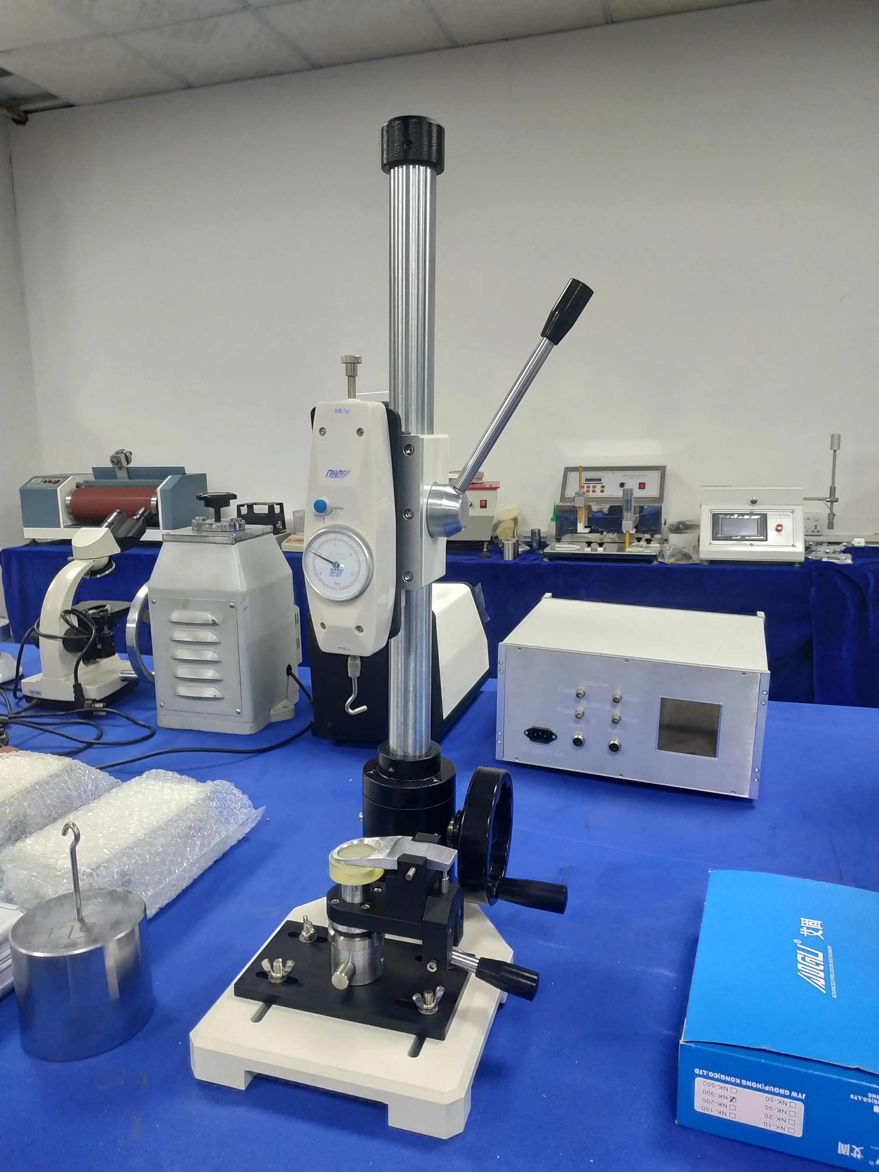 16CFR 1500.51-53 Текстильный свитер Универсальный измеритель разрушения пуговиц и