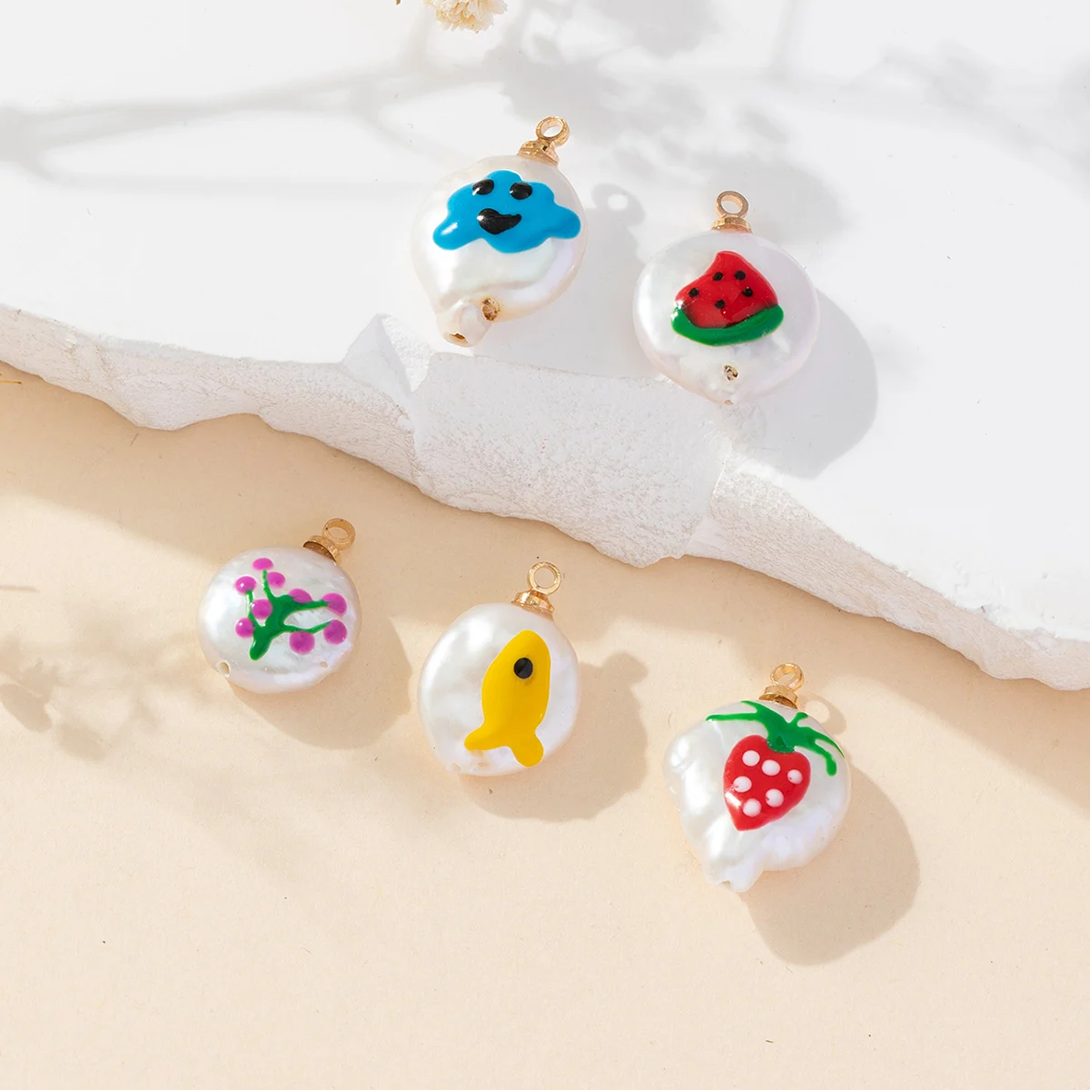 

YASTYT Natural Pearl Pendant DIY Accessories Handmade Painted Cartoon Pattern Delicate Pendants for Jewelry Making