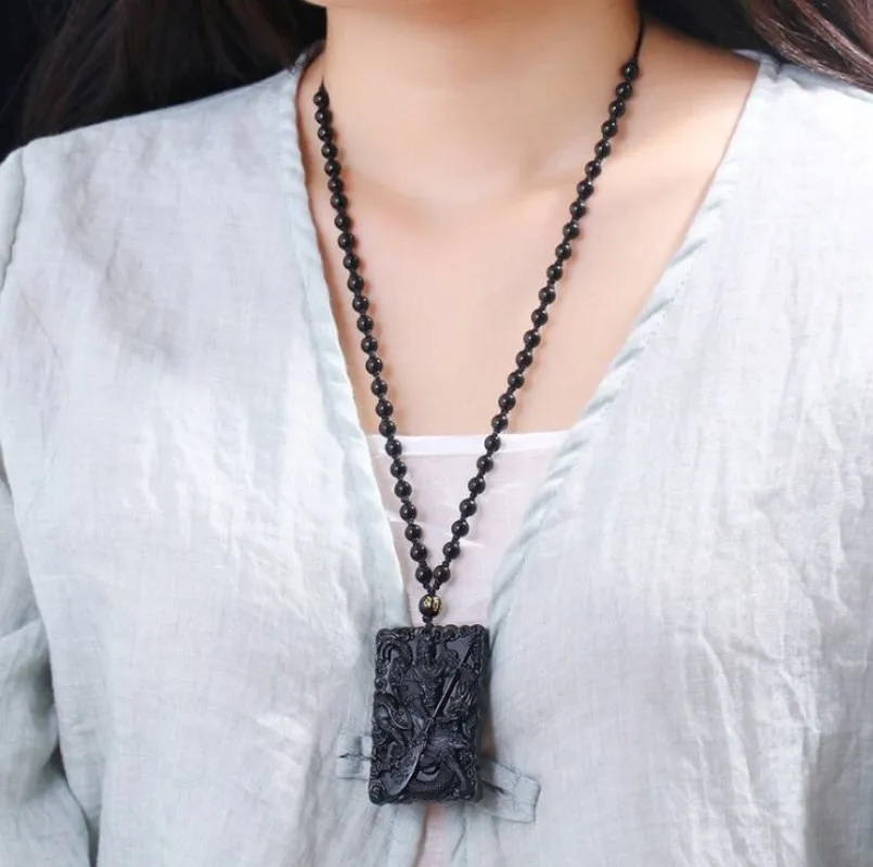 Boeycjr Статуя Guan Yu из обсидиана Отпугивает злых духов Колье и подвеска Модные украшения Силовое колье для мужчин.