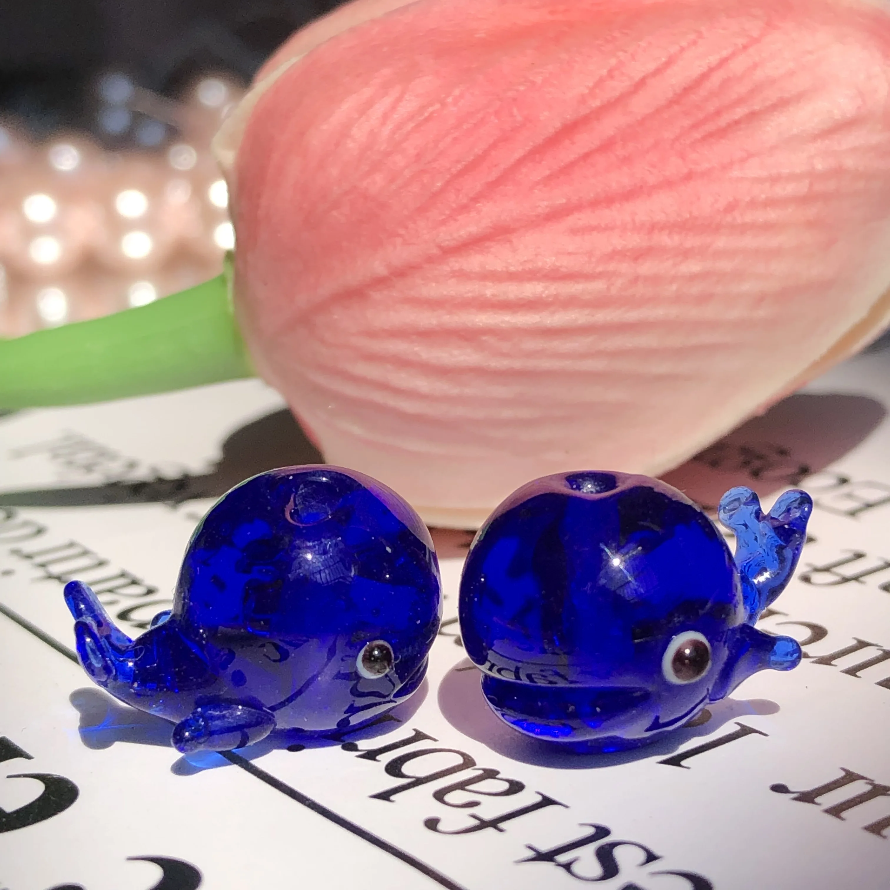 

13x18mm Dolphin Shape Handmade Lampwork Glass Beads Animals Phone Pendant Loose Crafts Beads For Jewelry Making DIY Accessories