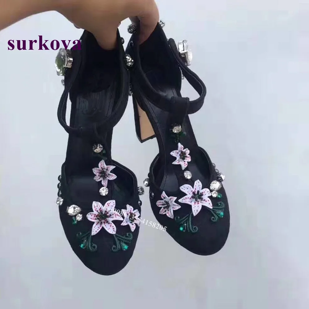 

Сандалии с круглым носком и цветочным декором, на массивном каблуке, однотонные вечерние туфли с вышивкой и стразами, с заклепками, на высоком каблуке и пуговицах, с ремешком на щиколотке, 2022