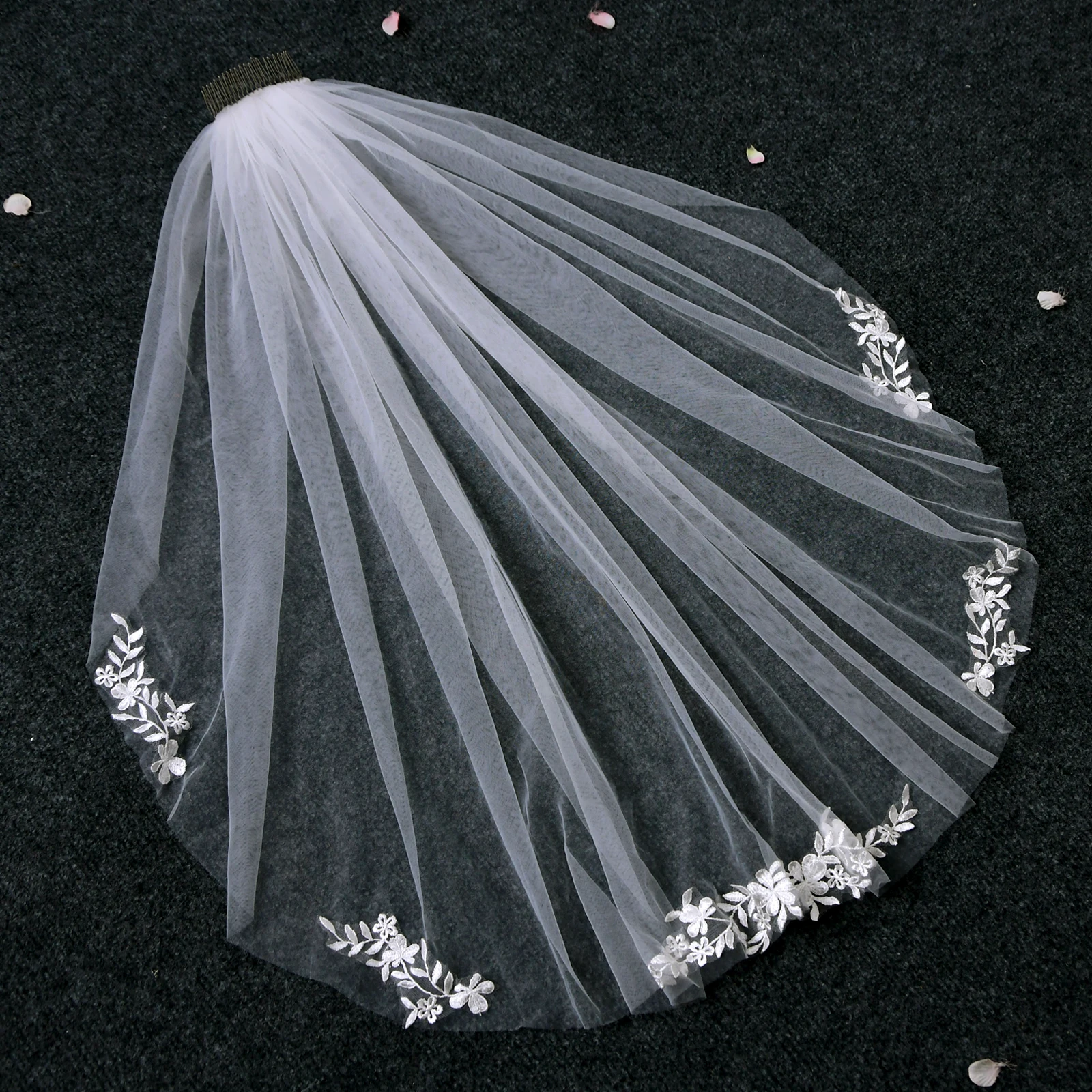 

Flowers&Leaf Applique Veil Wedding With Comb Short Veil Single Tier Cut Edge Elbow Length Veils Bridal Ivory White Tulle