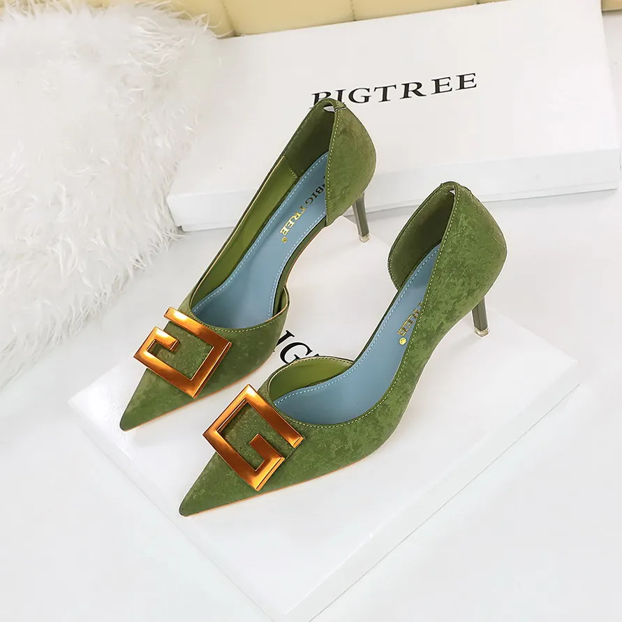 Купи BIGTREE Shoes Metal Button Kitten Heels Women Pumps Fashion High Heels Stiletto Luxury Elegant Party Shoes Female Large Size 43 за 919 рублей в магазине AliExpress