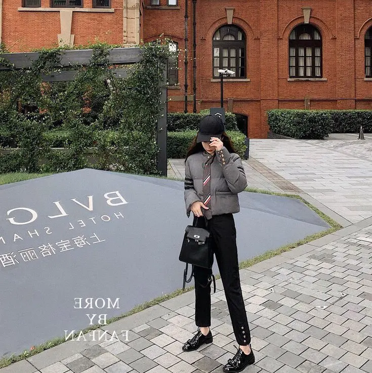 TB Short Cotton Jacket Women's Winter 2022 Korean Version Slim Round Neck Bread Jacket Thickened Small Cotton Jacket Coat