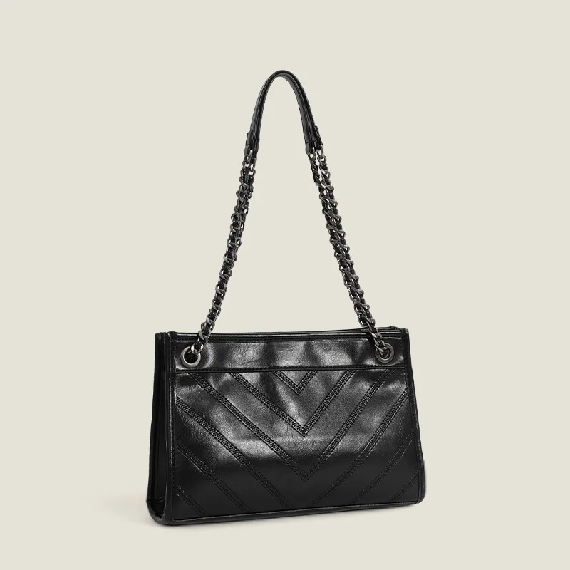 European and American fashion one shoulder messenger handbag New tote bag Women's bag large capacity chain tote bag 2022