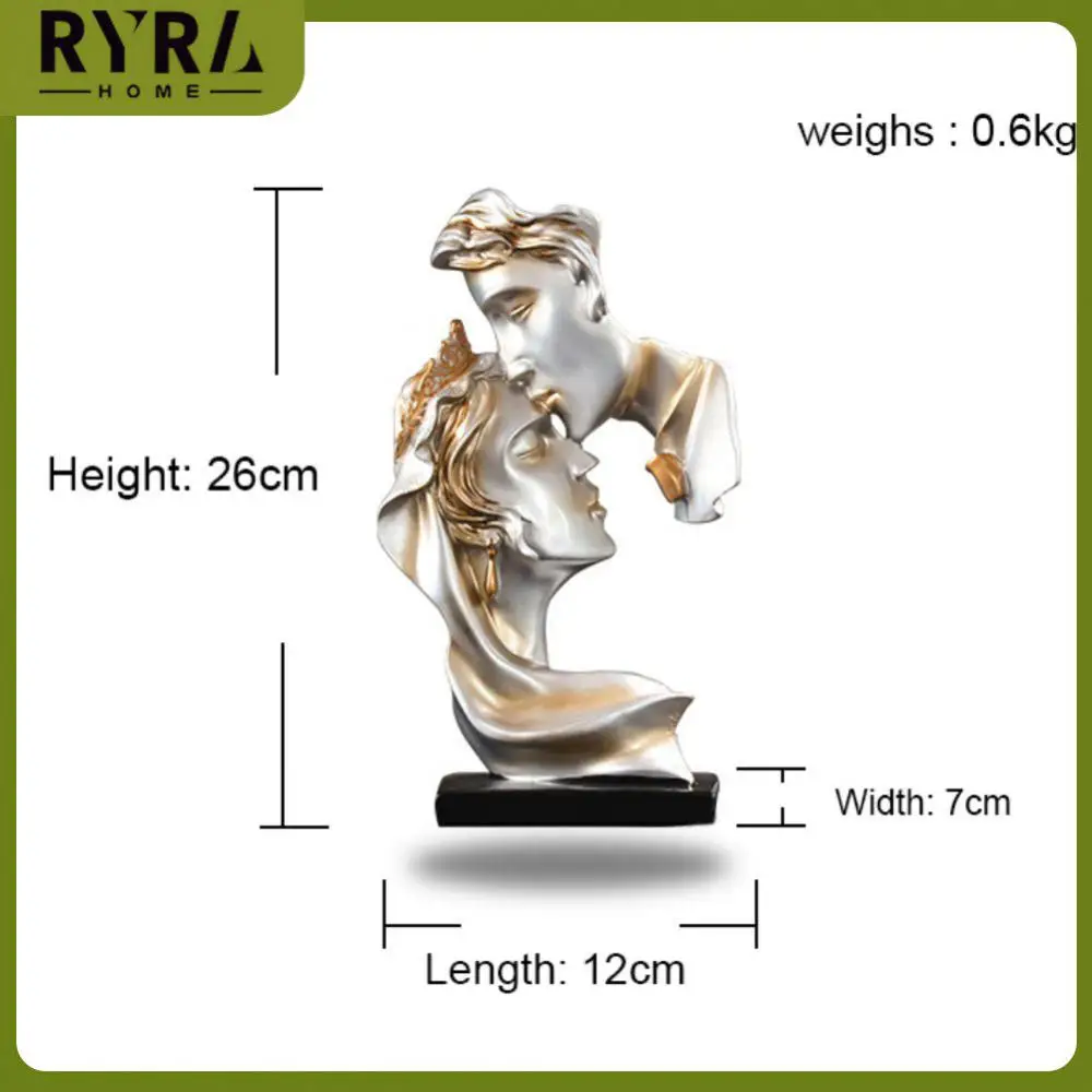 

With Heavy Base Sculpture Ornaments Vertical Desktop Decoration Lovers Figurines European Style Modern Home Decoration Tools