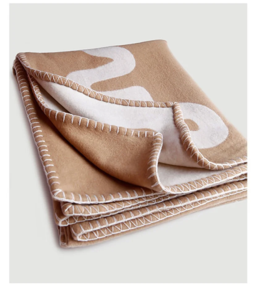 Кашемировое одеяло шаль шерстяной жаккардовый теплый чехол Love толстый для