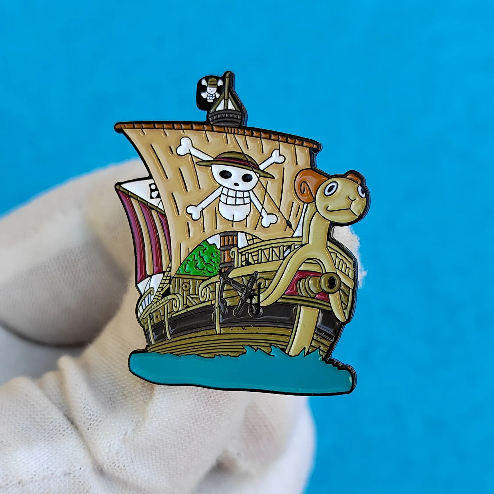 

Dear-you Japanese cartoon cartoon forward Merry ship pin pirate ship metal badge collar accessories pins bag badge accessories