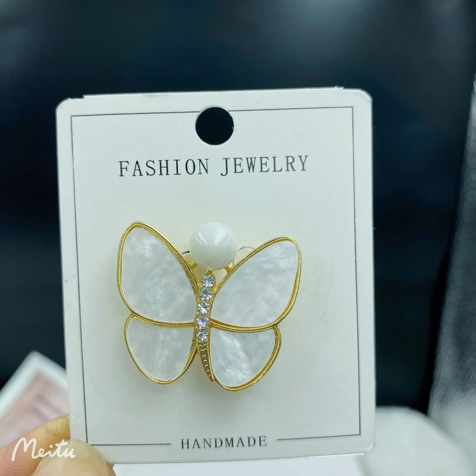 Новый нишевый дизайн европейский стиль украшенная бабочкой брошь на груди сплав