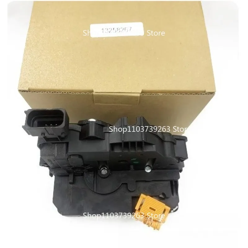 13258267 13258267EP 133257 Подходит для Opel Kesha, привод замка правой задней двери (art.: 3920d816bf554) - 3920d816bf554