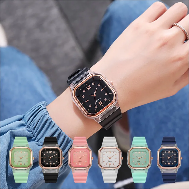 

Creative Quartz Watches Couple Temperament Wrist Watch