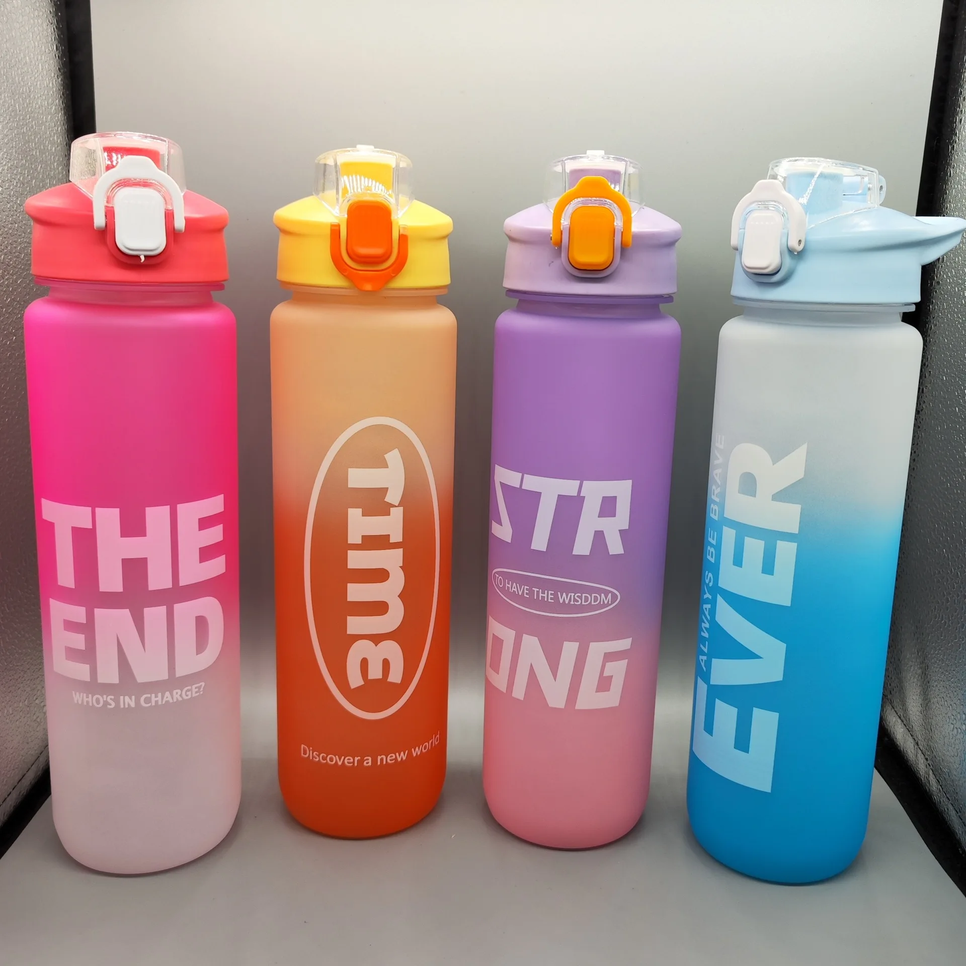 

1LWater Bottle Splash Lid with Handle Leakproof Clear Scale Gradient Color Outdoor Travel Sports Fitness Water Thermos Sport Sup