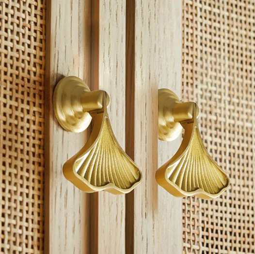 

Gold Leaf 1 Piece Brass Handles Furniture Cabint Pulls Luxury Wardrobe Dresser Cupboard Cabinet Drawer Pulls Knobs