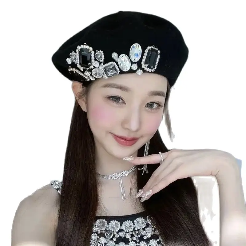 

Крупные женские береты Стразы, зимние женские повседневные теплые шерстяные береты, однотонные черные хрустальные корейские художественные шляпы художника ins