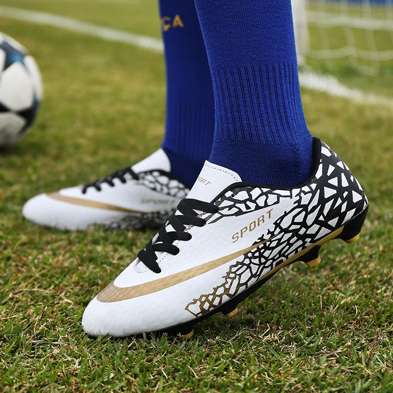 Cheap Men Kids Turf Soccer Shoes Cleats Grass Training Football Shoes Men Sport Footwear Outdoor Futsal Sneakers chuteira campo