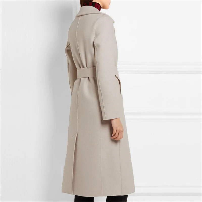 Рисунок 3 - Женское элегантное шерстяное пальто