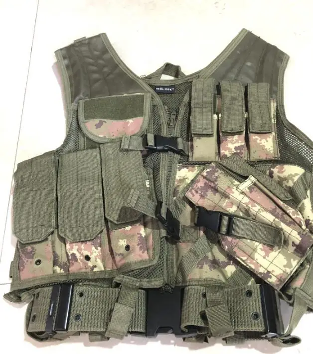 

Italian Camouflage Vest Men Outdoor Summer Mesh Green