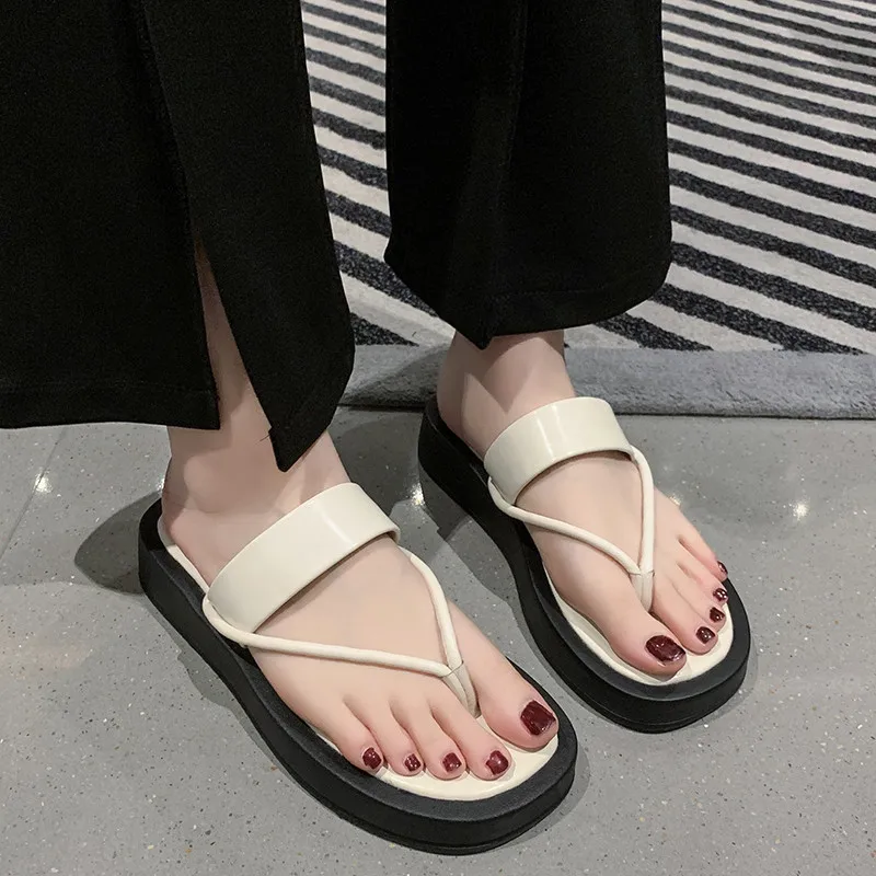 

Slippers Casual Shoes Slides Slipers Women Platform Cover Toe Rubber Flip Flops Low Luxury 2023 Summer Hawaiian Flat Basic PU