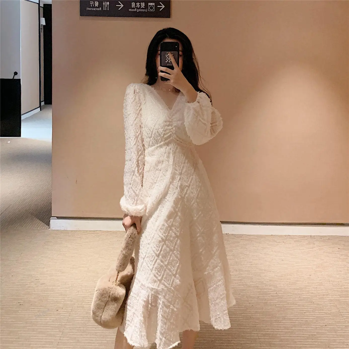 

Women Party Elegant Tassel Lace Puff Sleeve Ruffled Woman Dress Autumn Vintage Korean Style V-Neck Pleated Maxi Dresses