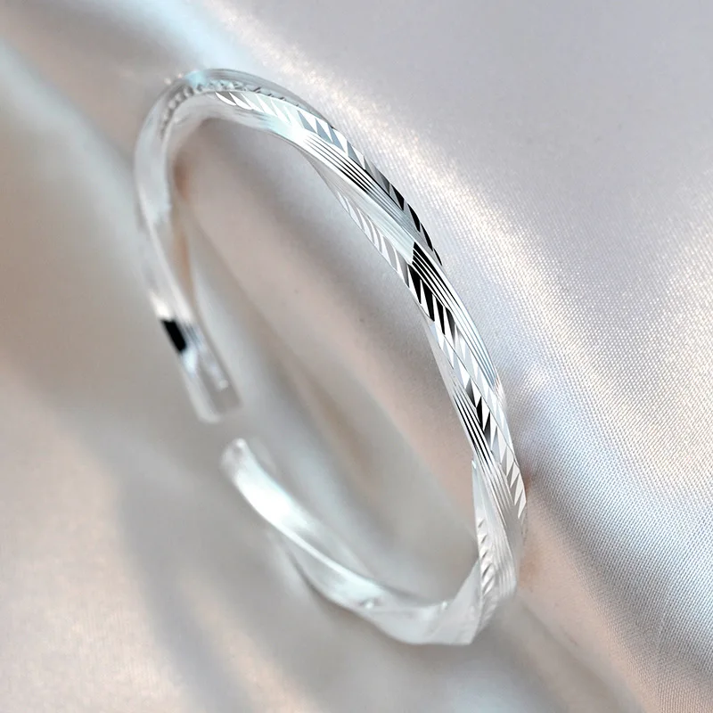 

Silver Bracelet Female Sterling Silver Young 9999 Pure Silver Solid Twist Silver Bracelet Open Mouth Test 520 Gift for Girlfrien