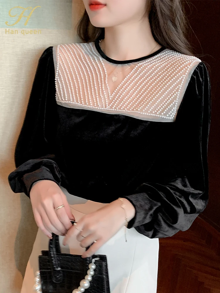 

Блузка женская бархатная с жемчугом, на осень/зиму