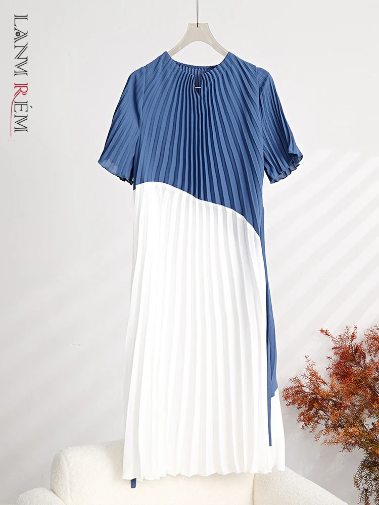 

Платье женское Плиссированное контрастного цвета с V-образным вырезом и поясом