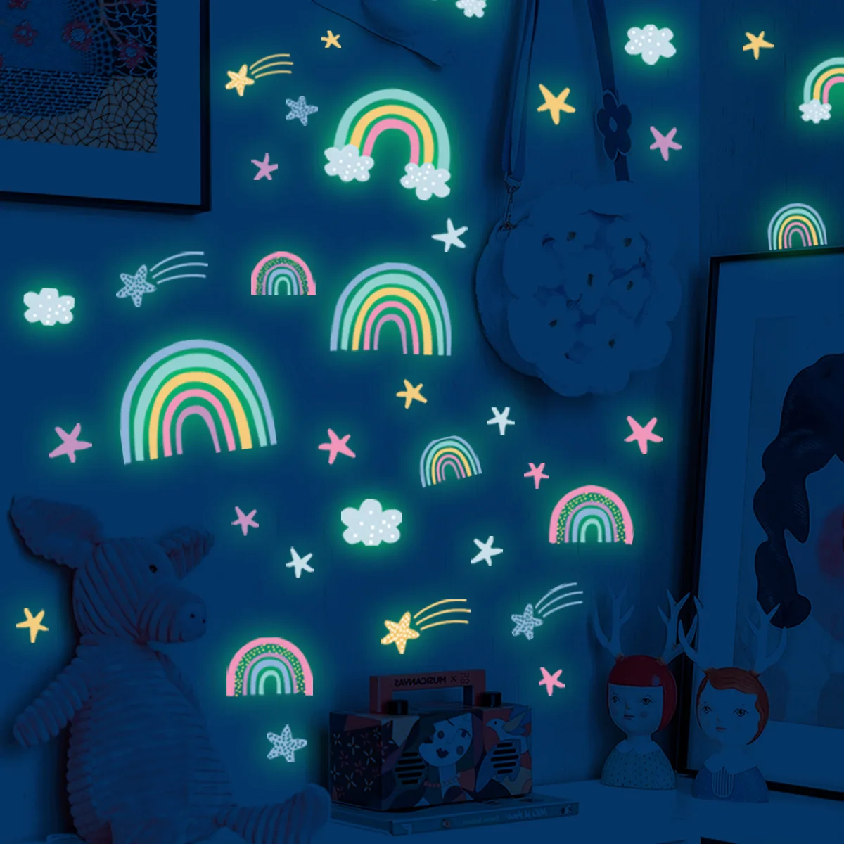 

Cartoon Rainbow Cloud Luminous Wall Stickers For Kids Rooms Bedroom Home Decortion Wall Decals Glow In The Dark Stars Stickers