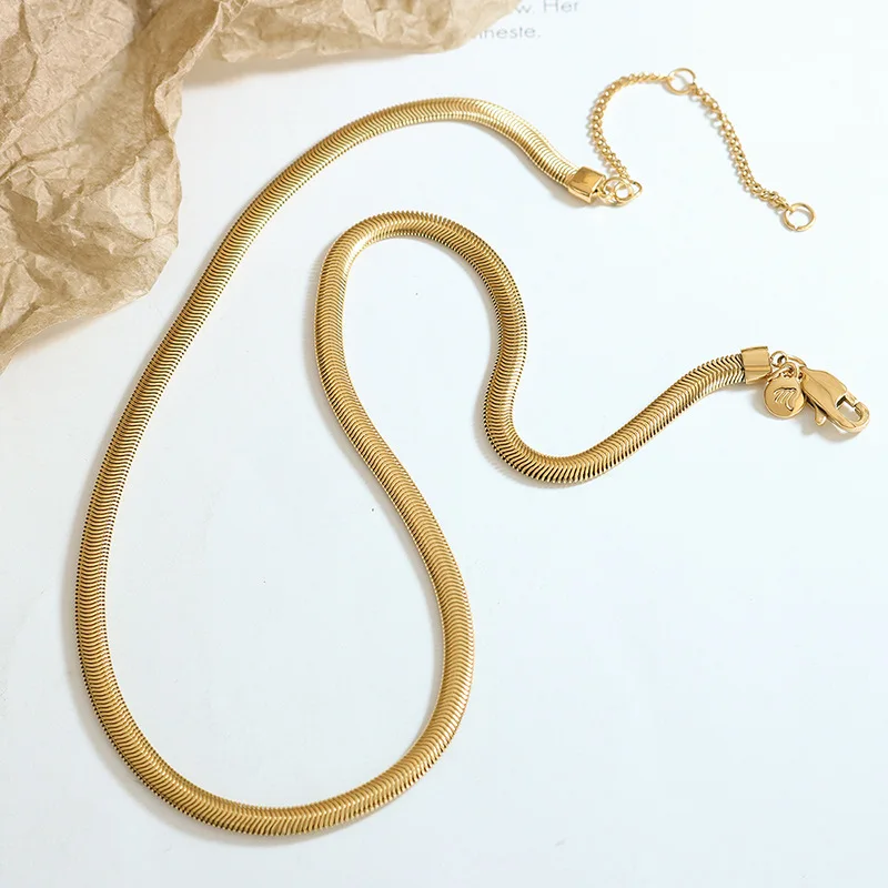Купи Amaiyllis 18K Gold Simple Soft Snake Bone Chain Metal Texture Stitching Necklace Fashion Hip Hop Punk Necklace Jewelry за 362 рублей в магазине AliExpress