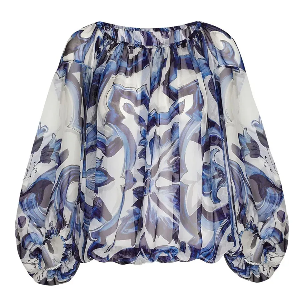 Женская шелковая блузка с открытыми плечами сине-белая Свободная фарфоровым