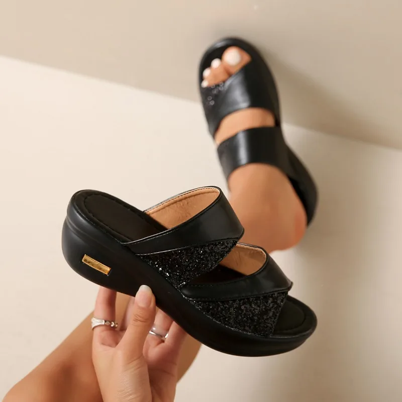 Женские туфли-лодочки с открытым носком на платформе