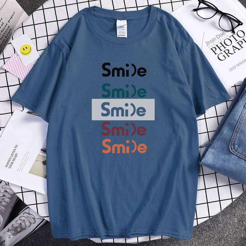 

Футболка мужская с надписью Smile, крутая дышащая удобная рубашка с простым принтом, Свободный Топ с круглым вырезом, большие размеры, на лето