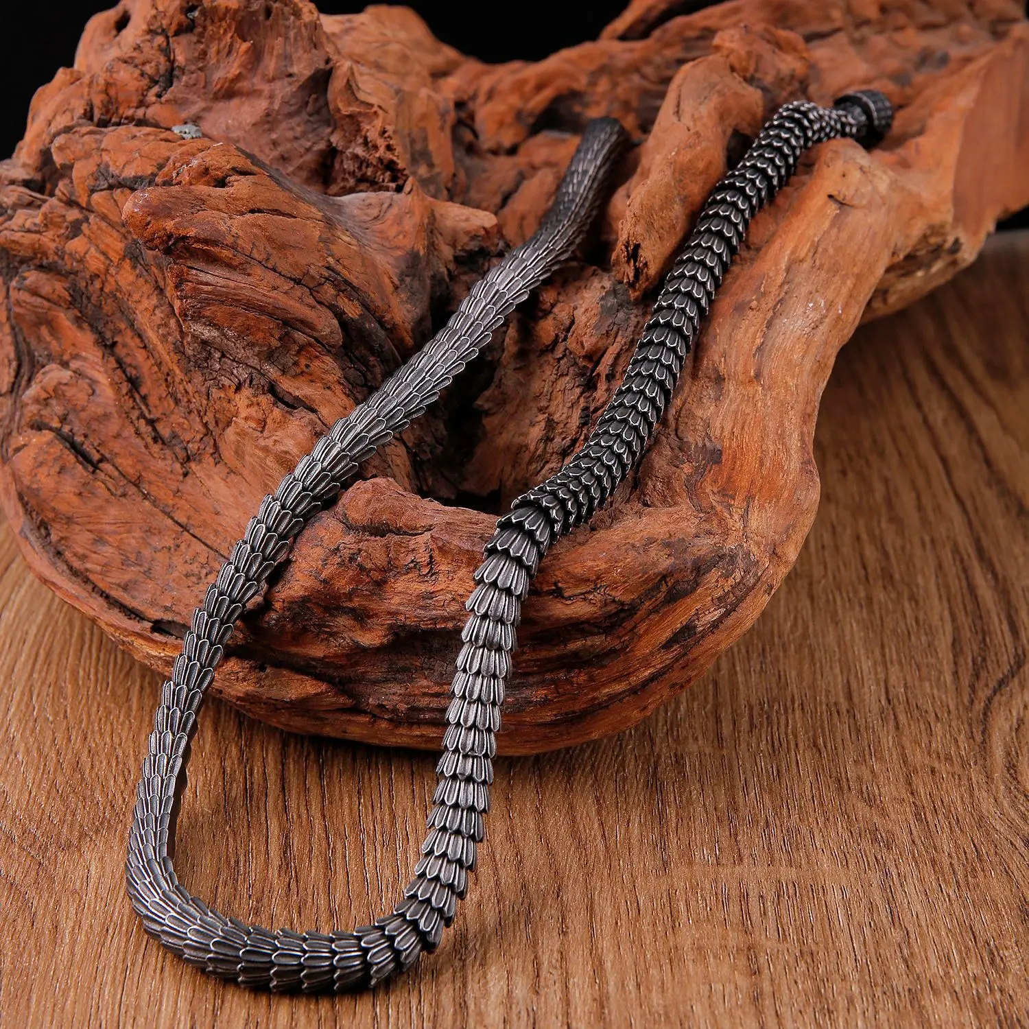 

Злой Ouroboros Винтаж панк Титановая сталь ожерелье для мужчин никогда не выцветает модные украшения из нержавеющей стали хип-хоп уличная культура