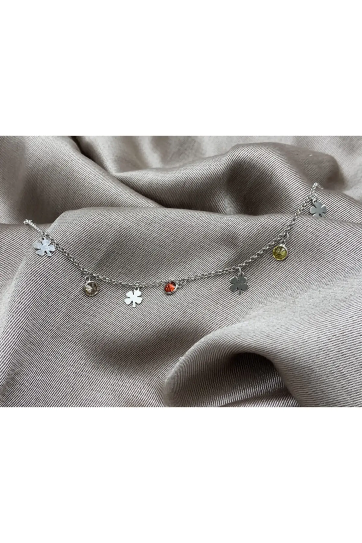 

Женские браслеты на ногу из серебра с фианитами и Рисунком Клевера