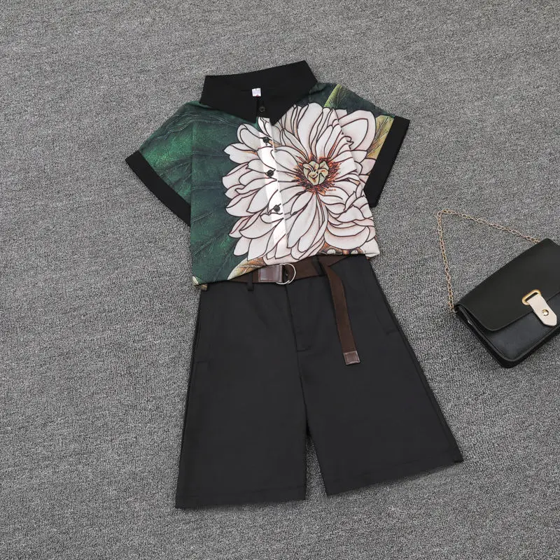 

Women 2022 Summer Short Pants Suits Fashion Large Size Printing Short-sleeve Chiffon Shirt + Casual Shorts Two-piece Sets E67