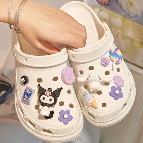 Sanrio Kuromi Cinnamoroll, мультяшная обувь, милая Новинка, «сделай сам», кроссовки с подвесками, аксессуары, сувенирное украшение для детей, искусственные подарки