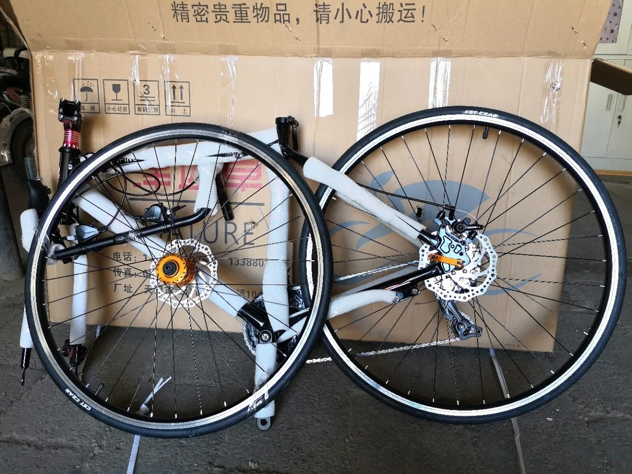 Алюминиевая рама шоссейного велосипеда из углеродного волокна аэрокарбоновый