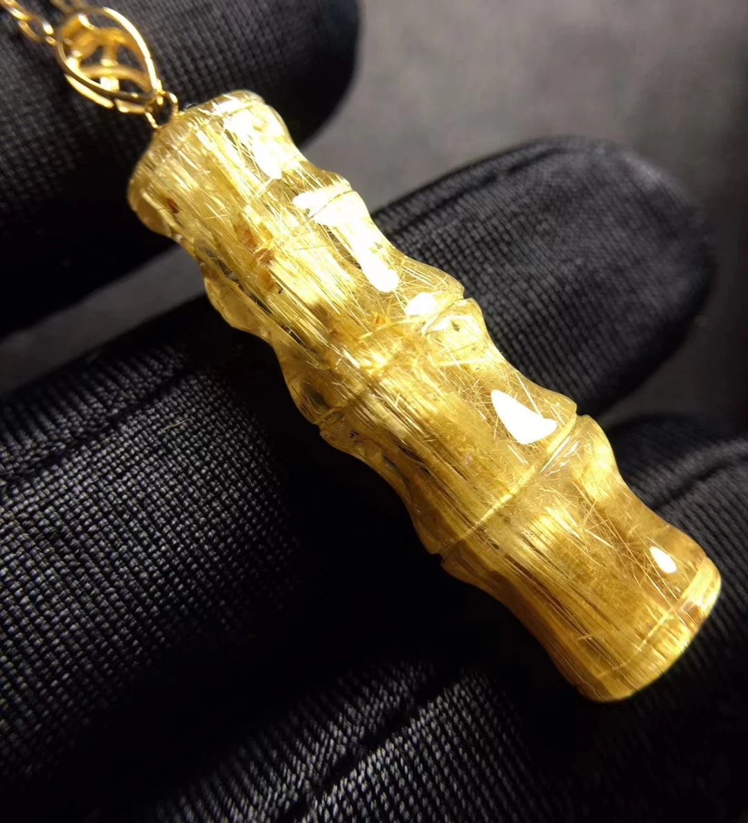 

Natural Gold Rutilated Quartz Bamboo Pendant 31*9.2*7mm Rutilated Quartz 18K Gold Bead Jewelry Women Brazil AAAAAAA