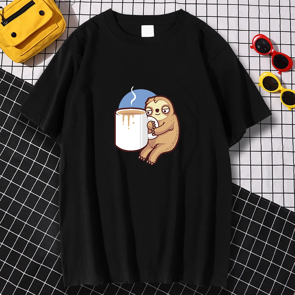 

Sloth Drinking Hot Tea Printing Man Tshirt Casual Harajuku Streetwear Casual Comfortable Tops Casual Comfortable Men'S T Shirt