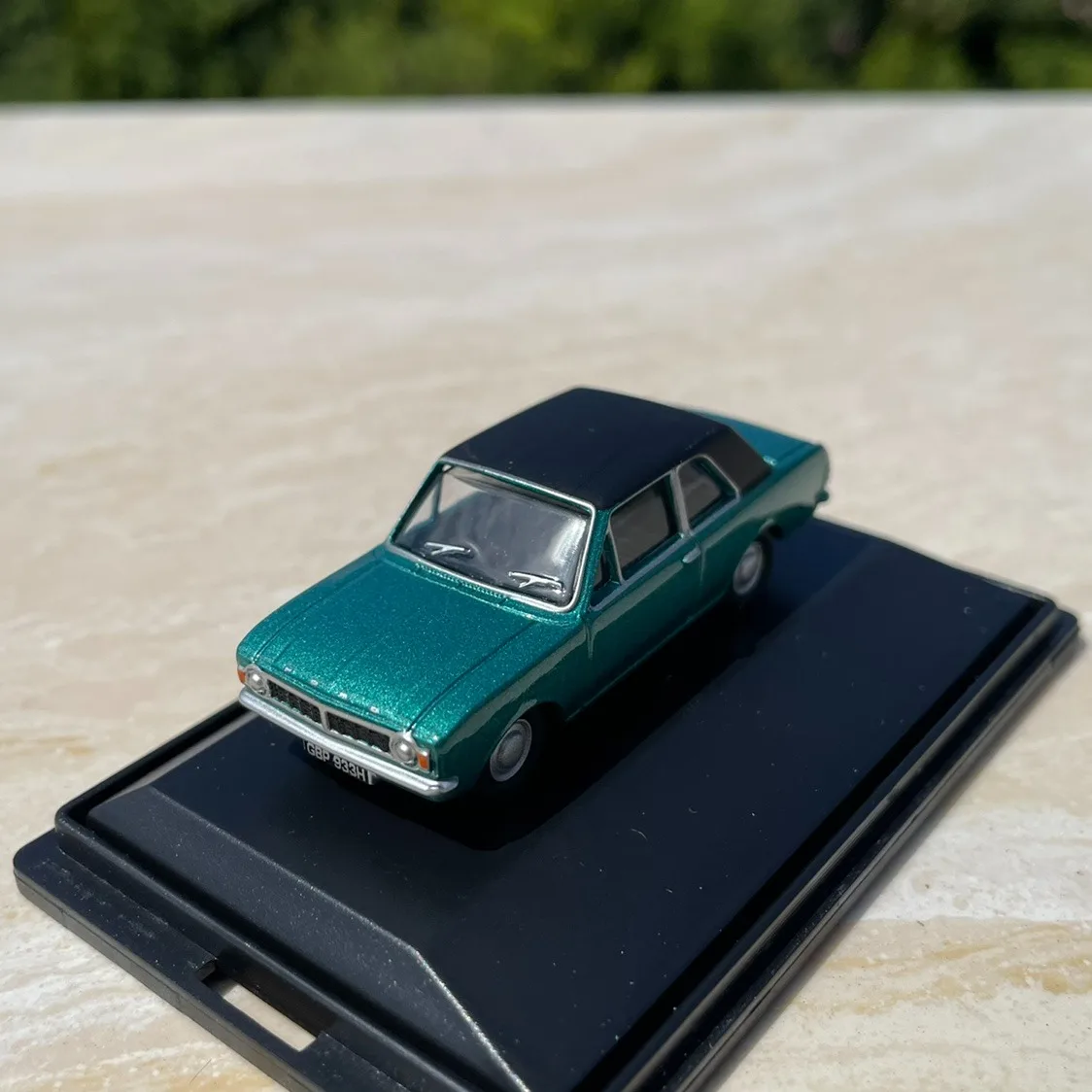 Коллекционная модель автомобиля Ford из сплава под давлением в масштабе 1:76